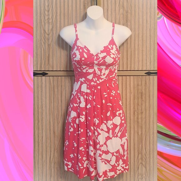 American Eagle Outfitters Dresses & Skirts - American Eagle Hot Pink/White Floral Sundress XS Adjustable Straps Smocked Back